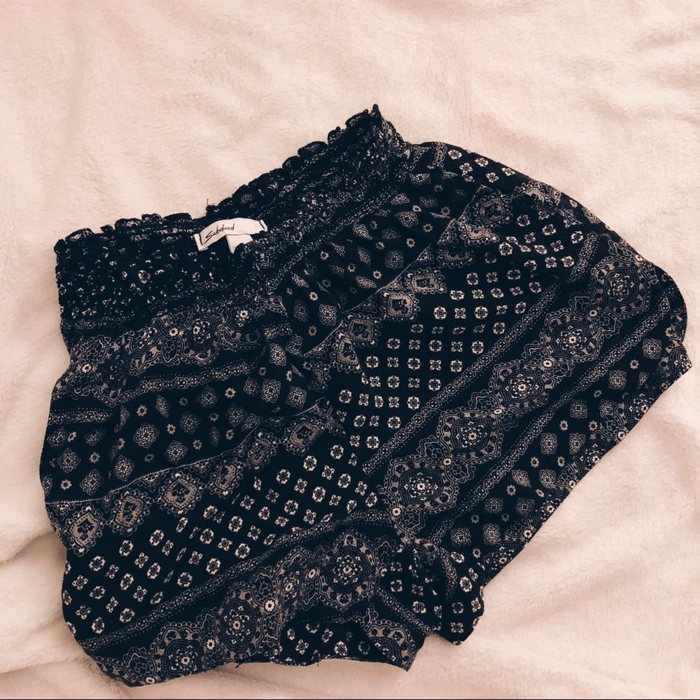 SUBDUED BOUTIQUE COACHELLA SHORTS